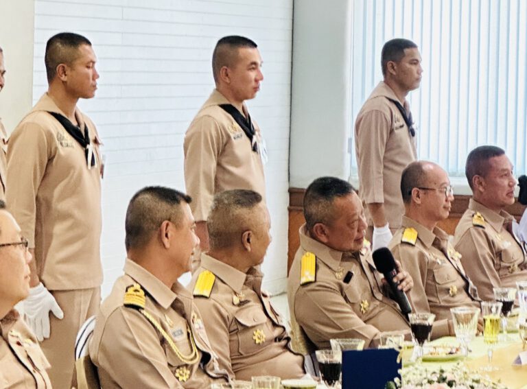 ในวันพฤหัสบดีที่ ๖ มี.ค.๖๘ รร.พธ.พธ.ทร. ได้จัดการฝึกการบูรณาการจัดเลี้ยงดินเนอร์แบบพิธีการ หลักสูตรนายทหารพลาธิการชั้นนายนาวาและหลักสูตรอาชีพเพื่อเลื่อนฐานะชั้น จ.อ. ประจำปีงบประมาณ ๖๘ โดย จก.พธ.ทร. รอง จก.พธ.ทร.(๑) ผอ.ศบพ.ฯ และ หน.นฝอ.ฯให้เกียรติร่วมงานในครั้งนี้ ณ ห้องประชุมคารฝึกปฏิบัติพลาธิการ รร.พธ.พธ.ทร.