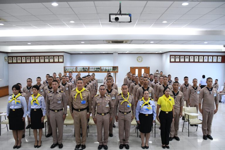 วันที่ 17 ก.ค.68 ศปง.โครงการจิตอาสาฯ ทร. (กพร.) จัดการบรรยายพิเศษ หัวข้อประวัติศาสตร์ชาติไทย ให้กับถสานศึกษากลุ่มหลักสูตรผลิตกำลังพล โดยมีข้าราชการ และ นรจ.พธ. เข้าร่วมฟังกายบรรยาย